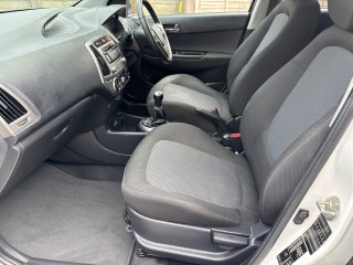 /photos/11381/ac76f1ca-38a6-ec3c-d850-5299599b8009_i320x240.jpg