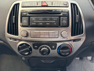 /photos/11381/ca5ca158-89e3-f5cb-13a3-3751c19680af_i320x240.jpg
